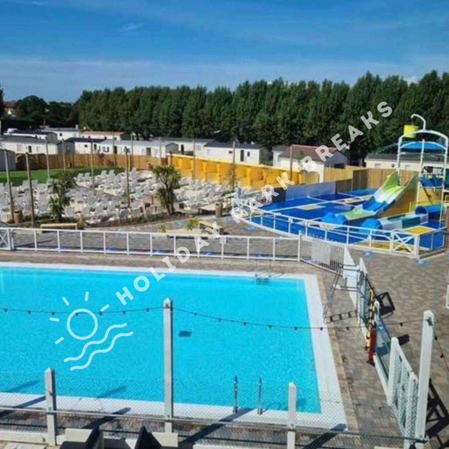 Spacious 3 Bed @ Seal Bay Resort Selsey Bagian luar foto